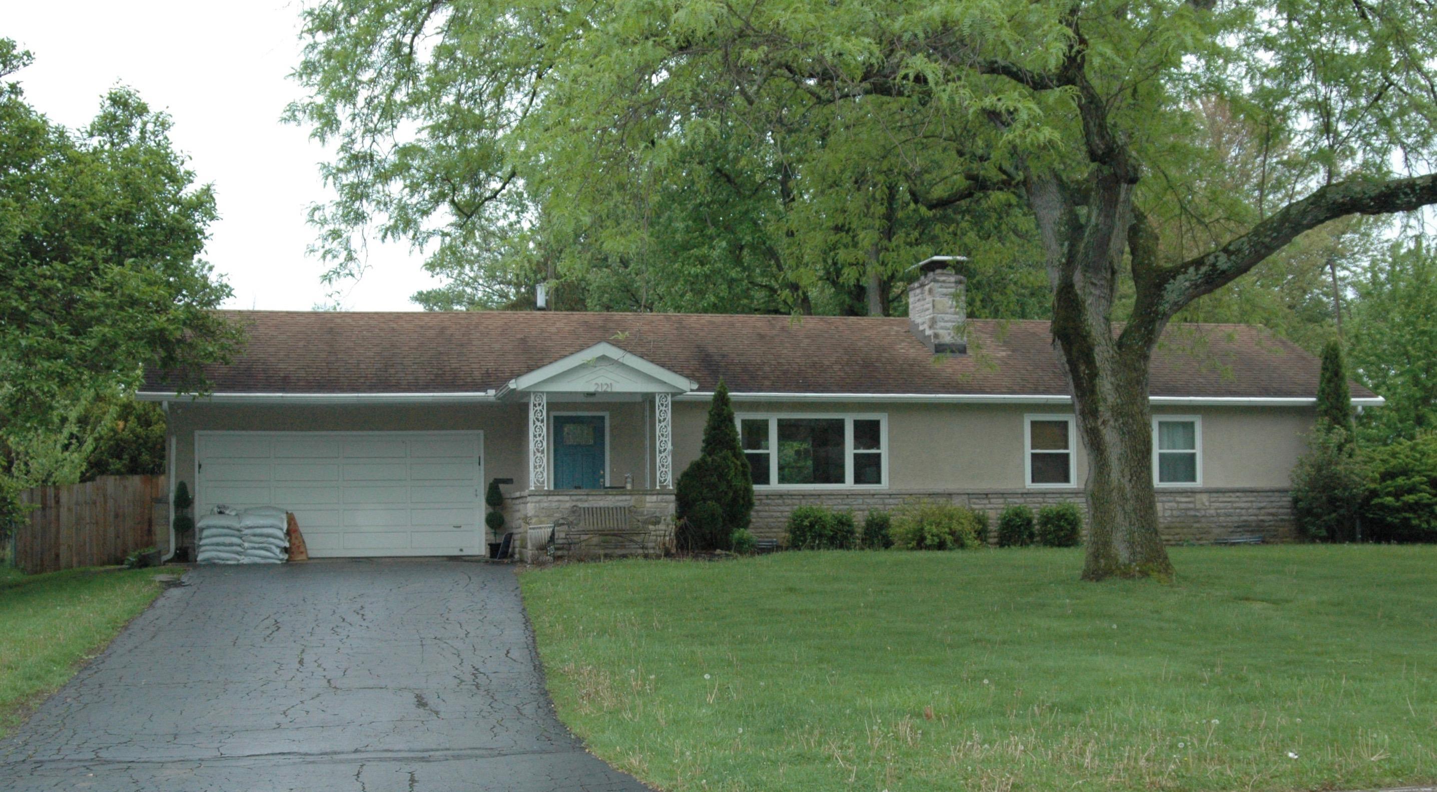 2121 Oakmount Road Upper Arlington, OH 43221 - Photo 1 of 1 Gallery Image 1