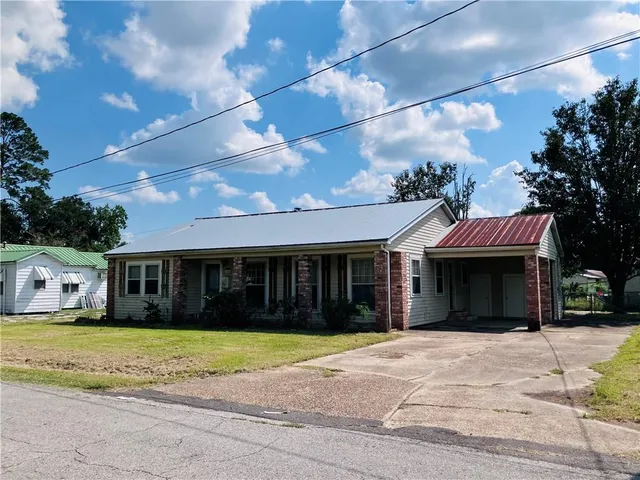 $79,900 | 120 East Barbin Street, Marksville, LA 71351