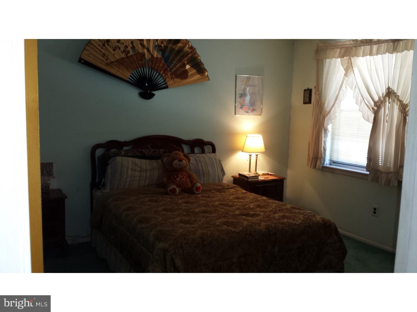 1609 Royal Place Clementon, NJ 08021 - Photo 15 of 25 Gallery Image 15