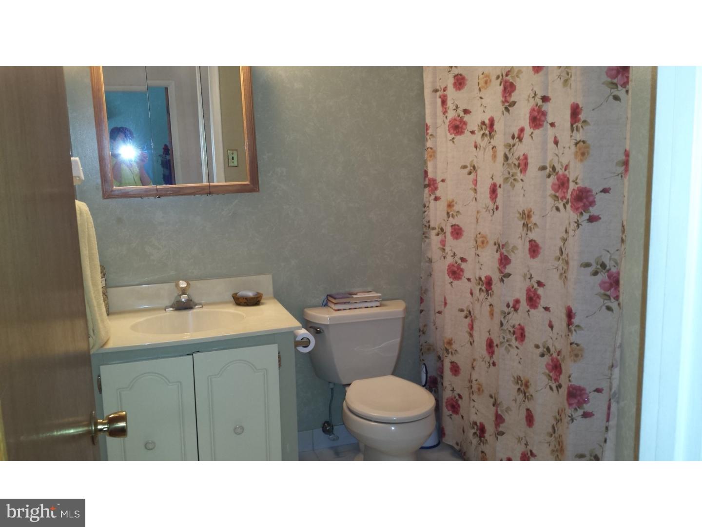 1609 Royal Place Clementon, NJ 08021 - Photo 18 of 25 Gallery Image 18