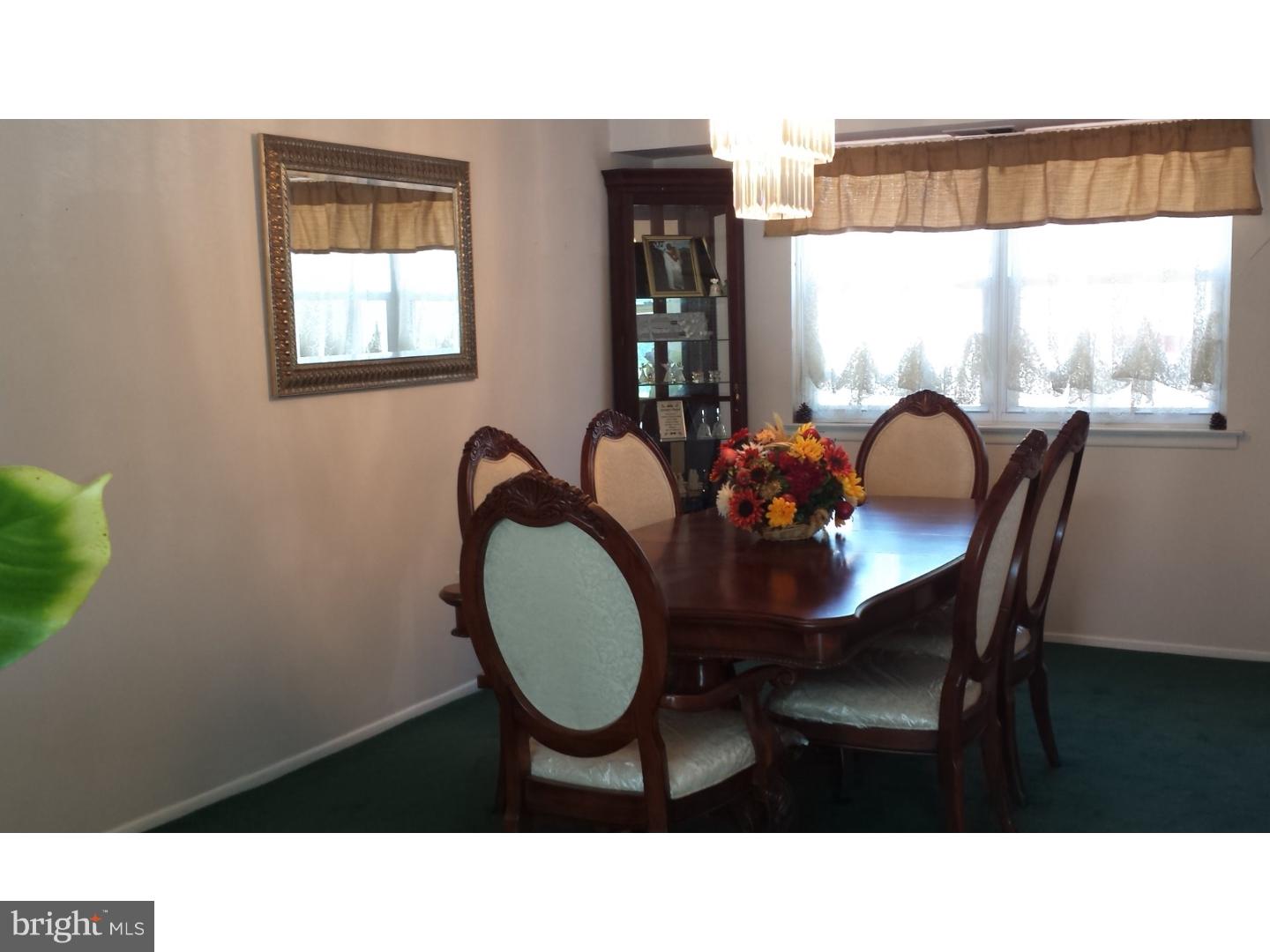 1609 Royal Place Clementon, NJ 08021 - Photo 8 of 25 Gallery Image 8