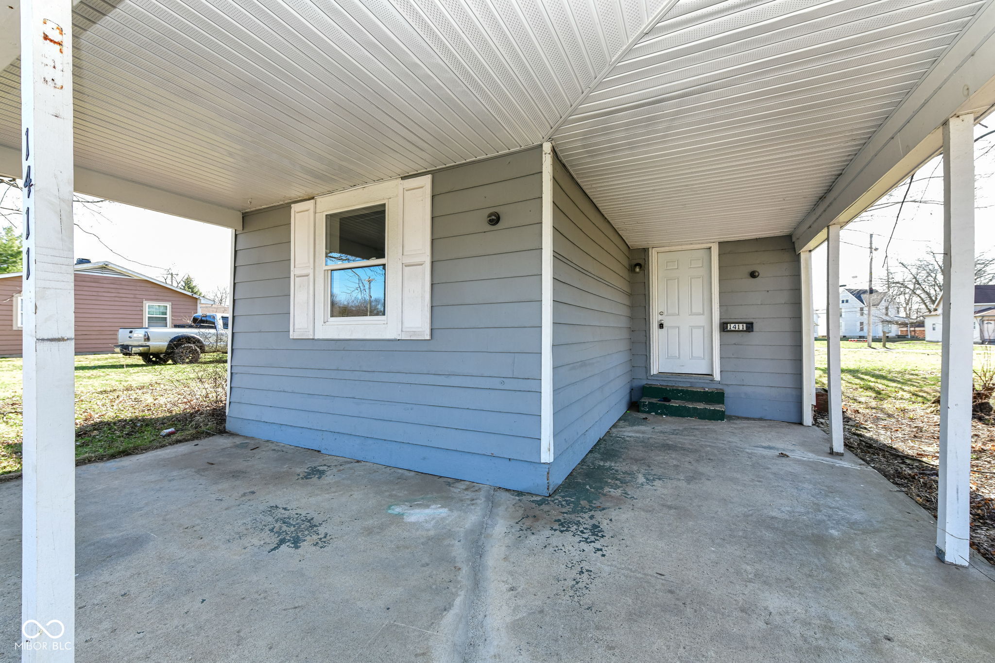 1411 Home Avenue Anderson, IN 46016 - Photo 2 of 22