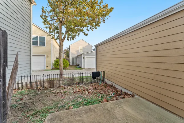 $1,550 | 320 Trestle Tree, Unit 32, San Marcos, TX 78666
