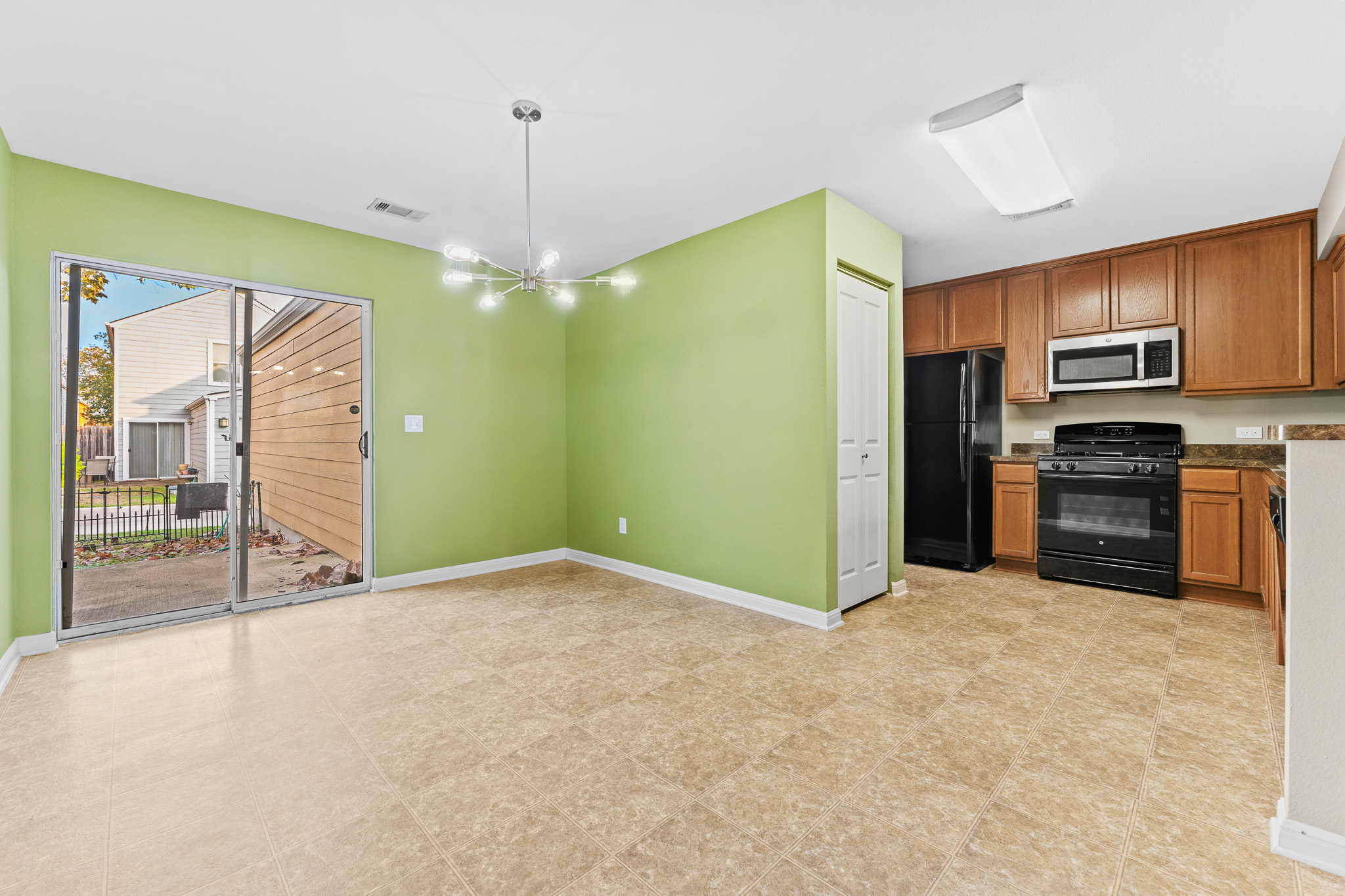 320 Trestle Tree, Unit 32 San Marcos, TX 78666 - Photo 10 of 35