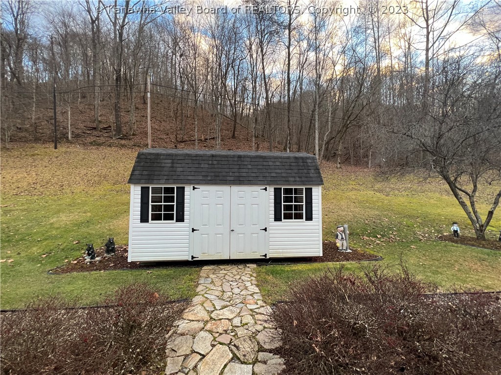 954 Country Estates Road Danville, WV 25053 - Photo 41 of 44 Gallery Image 41