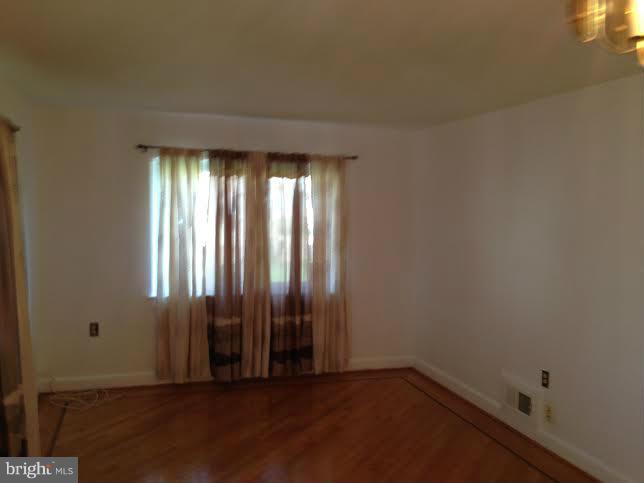 2915 Johnson Road Falls Church, VA 22042 - Photo 2 of 18 Family Room