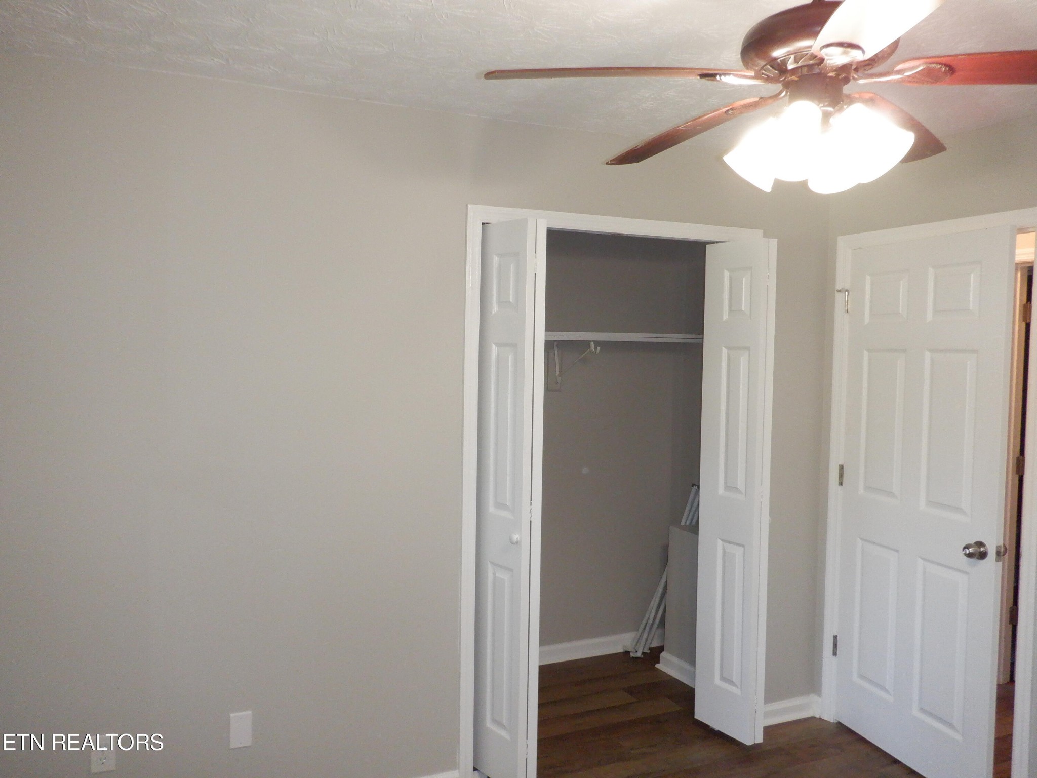 4702 Pleasant Ridge Road Knoxville, TN 37912 - Photo 22 of 26 Gallery Image 22