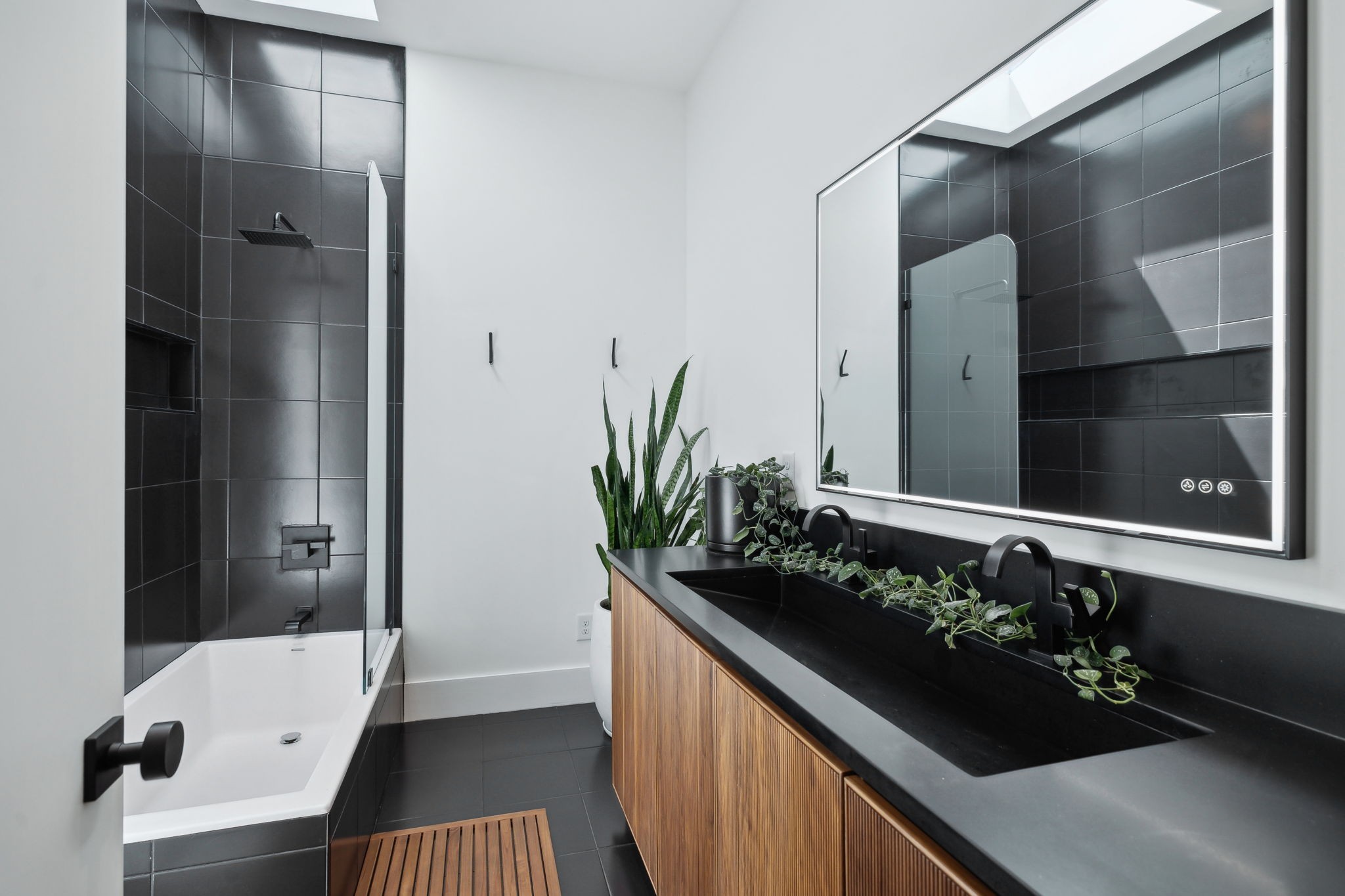 4160 Clovercroft Road Franklin, TN 37067 - Photo 31 of 62 a bathroom with a sink and mirror