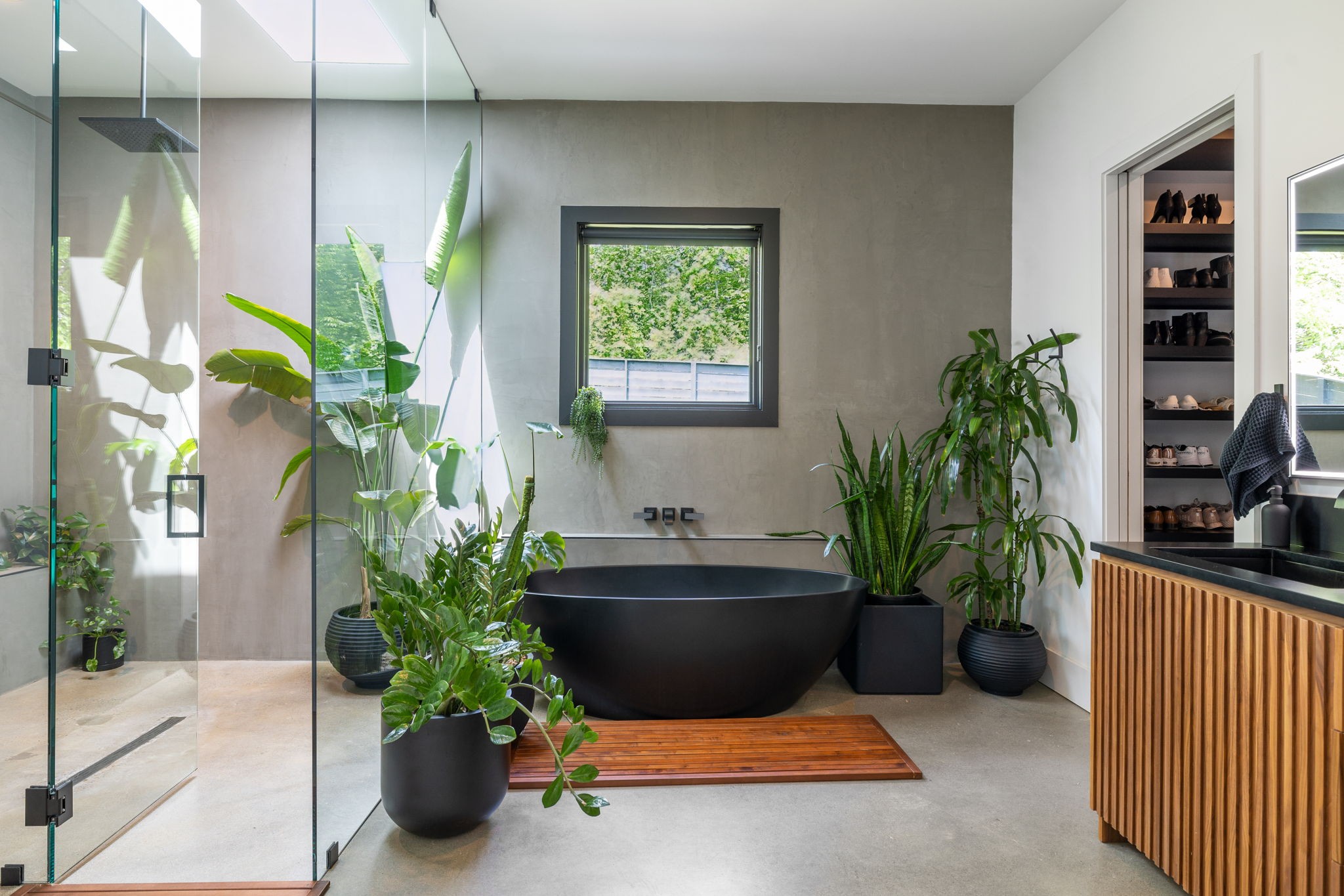 4160 Clovercroft Road Franklin, TN 37067 - Photo 34 of 62 a living room with furniture and potted plant