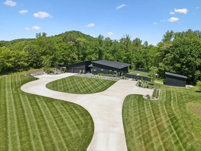 $3,550,000 | 4160 Clovercroft Road, Franklin, TN 37067
