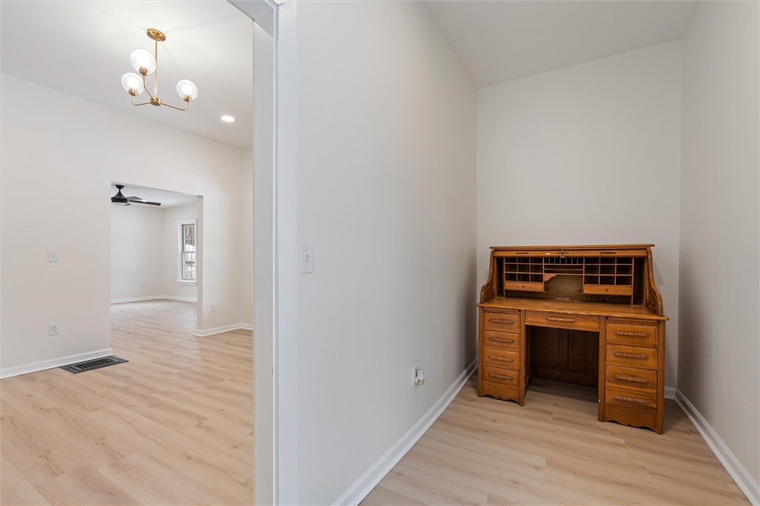 24 Fitch Avenue Auburn, NY 13021 - Photo 19 of 50 Office view