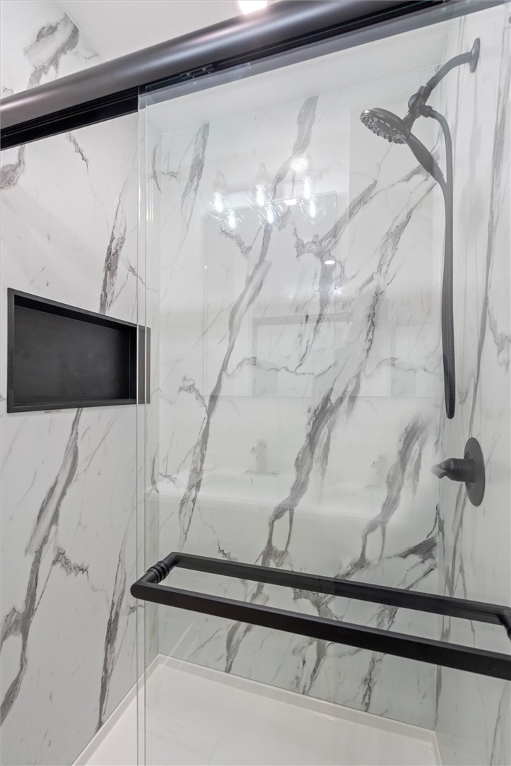 24 Fitch Avenue Auburn, NY 13021 - Photo 30 of 50 Standup Shower