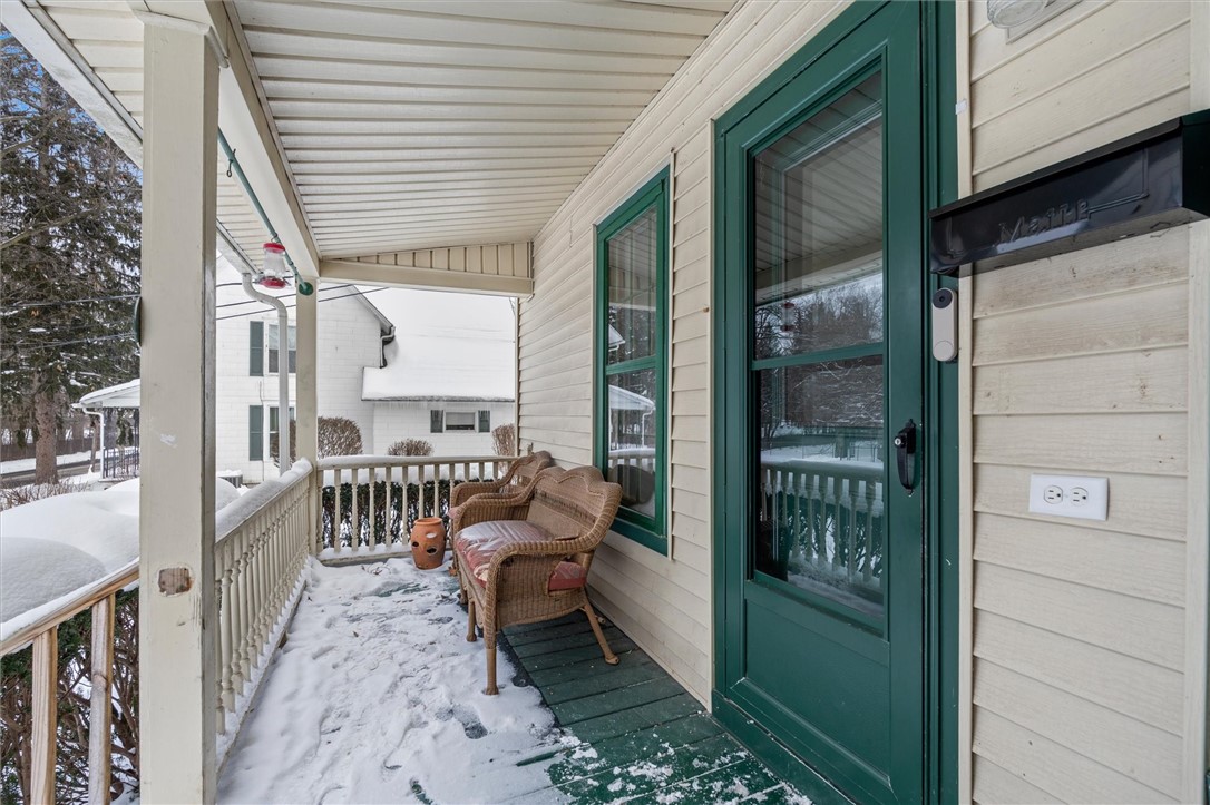 24 Fitch Avenue Auburn, NY 13021 - Photo 5 of 50 Front porch