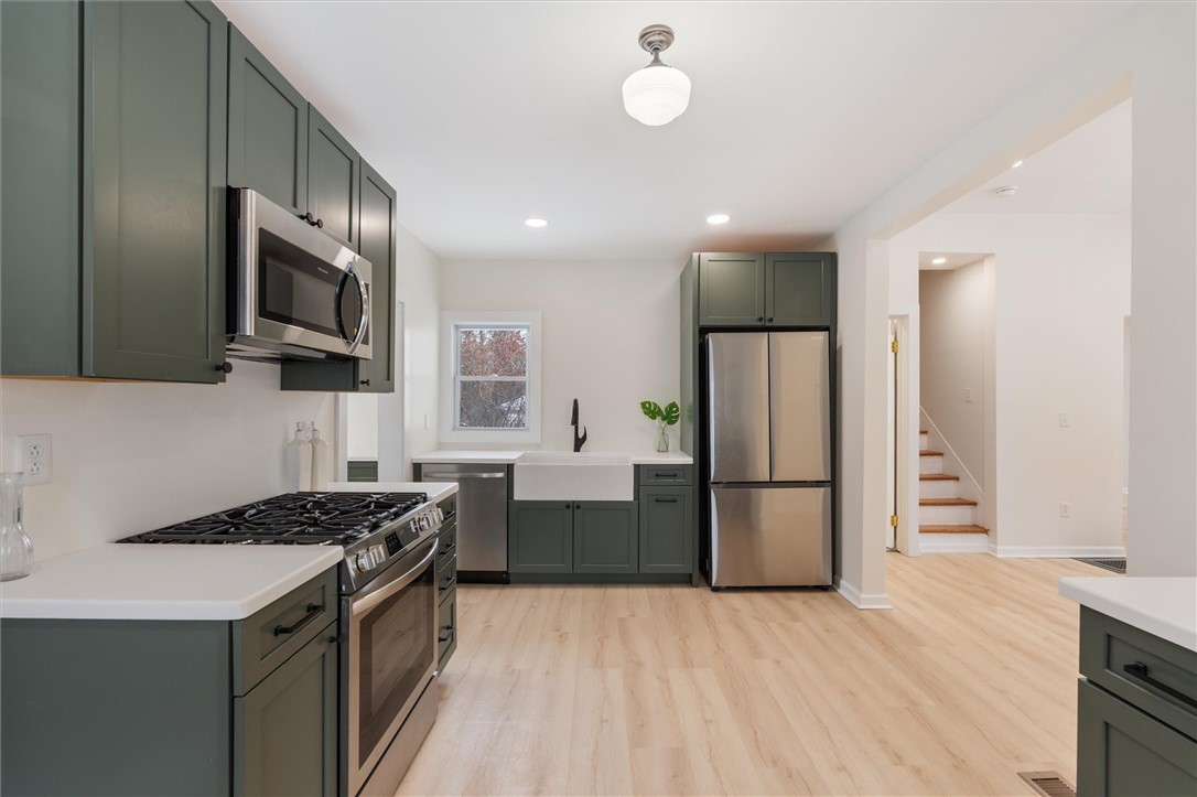 24 Fitch Avenue Auburn, NY 13021 - Photo 10 of 50 Solid surface countertops