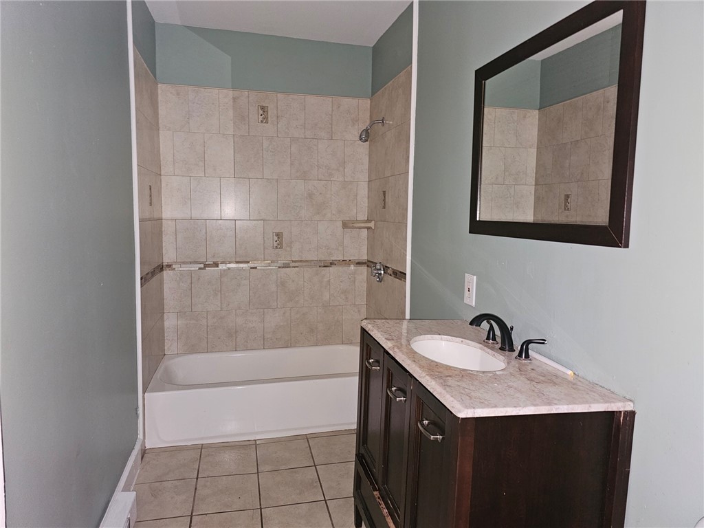 32 Charles Street Woonsocket, RI 02895 - Photo 12 of 20 Gallery Image 12