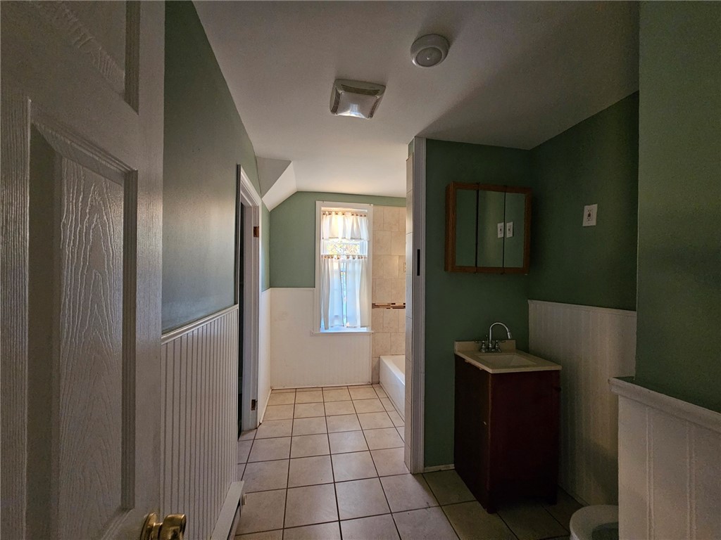 32 Charles Street Woonsocket, RI 02895 - Photo 18 of 20 Gallery Image 18