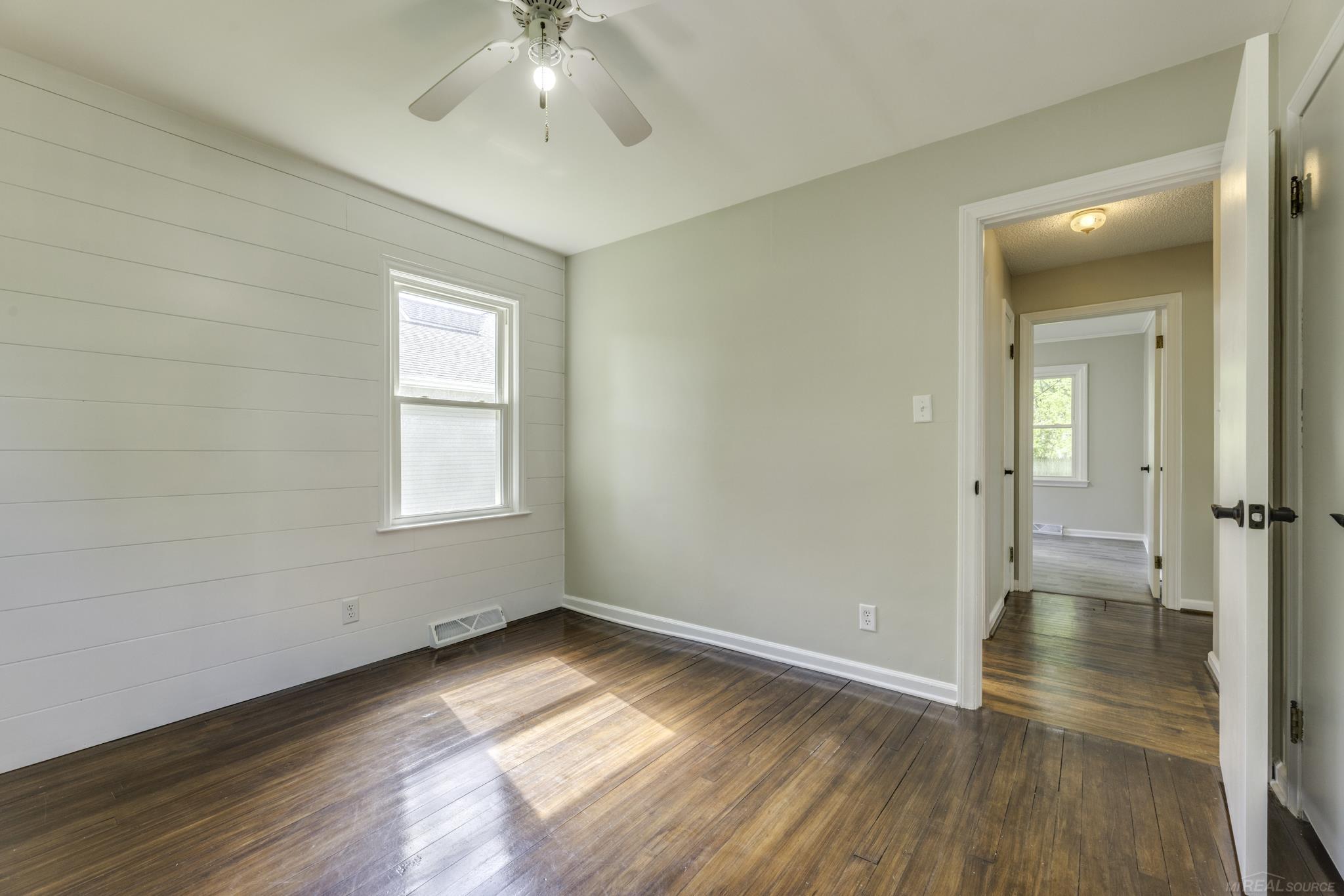 7282 Hubbard Street Lexington, MI 48450 - Photo 10 of 21