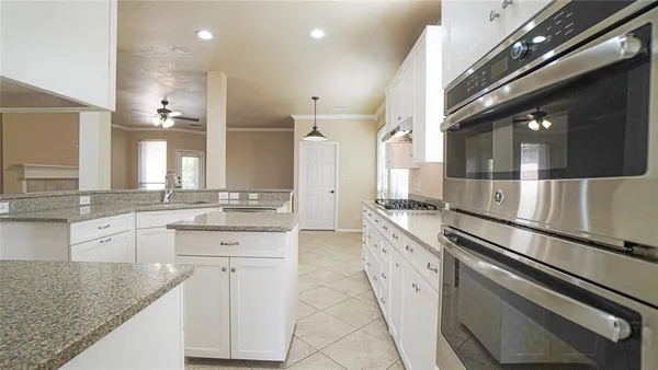 $2,700 | 2060 Garden Crest Drive, Rockwall, TX 75087