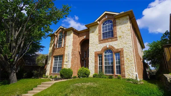 $2,700 | 2060 Garden Crest Drive, Rockwall, TX 75087