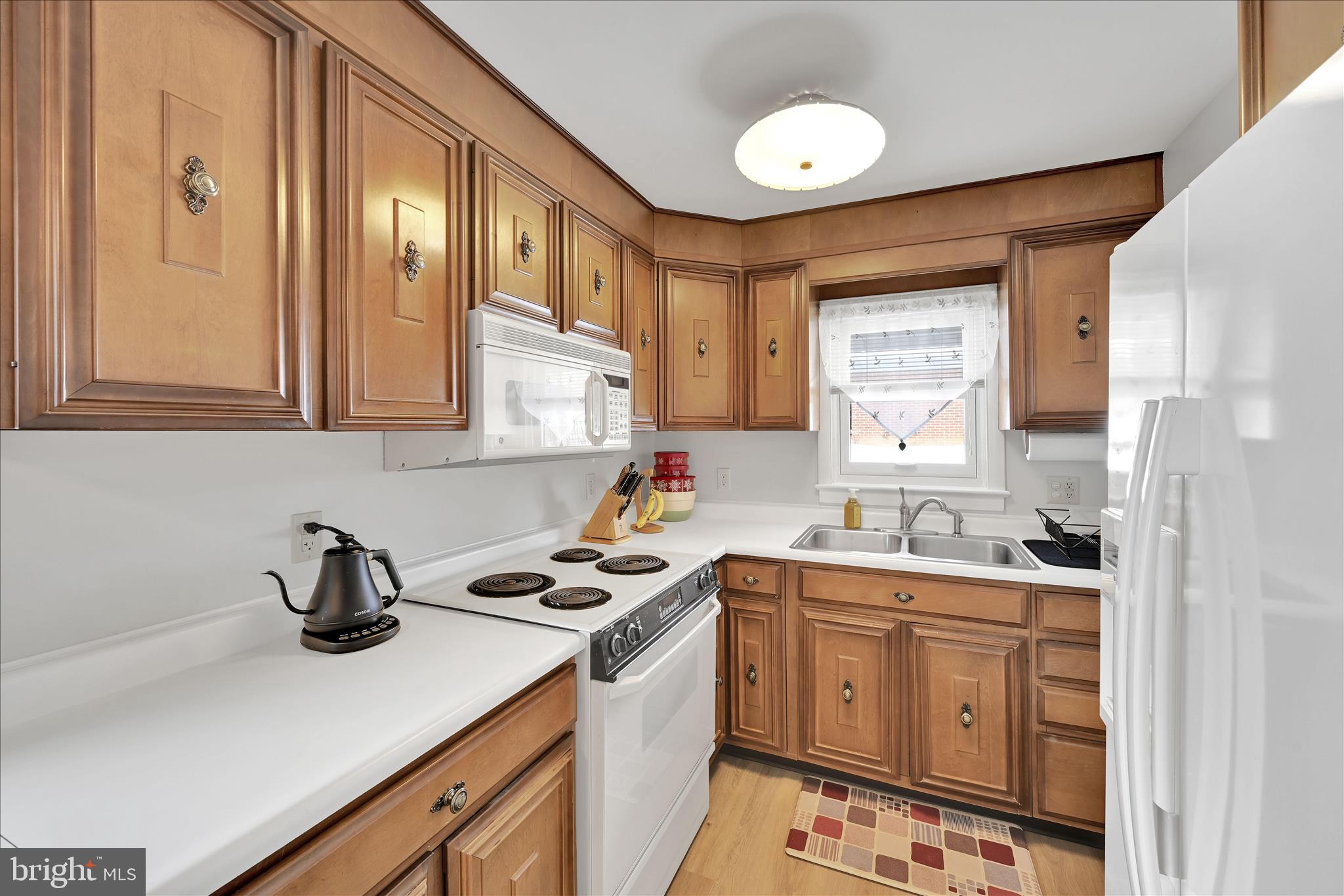 1827 Divot Court Lancaster, PA 17602 - Photo 21 of 36 In-Law Kitchen