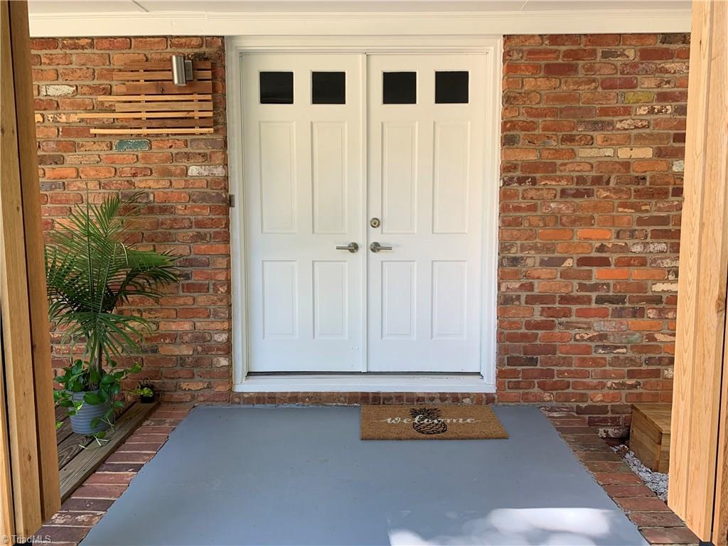 5645 Sweetbriar Road Pfafftown, NC 27040 - Photo 2 of 30 Gallery Image 2