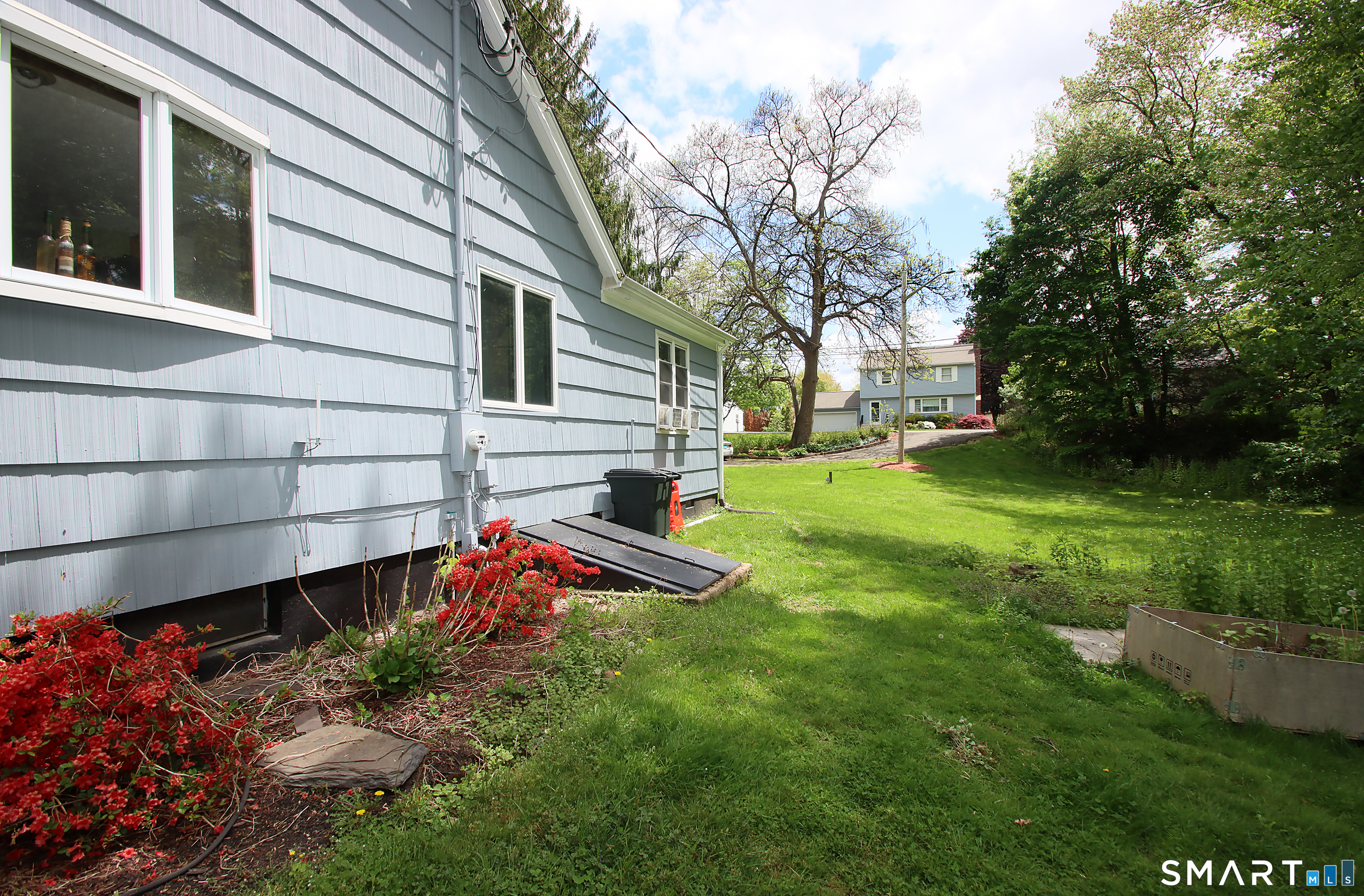440 Dunbar Hill Road Hamden, CT 06514 - Photo 19 of 26