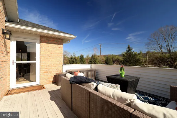 $715,000 | 128 Waypoint Circle, State College, PA 16801