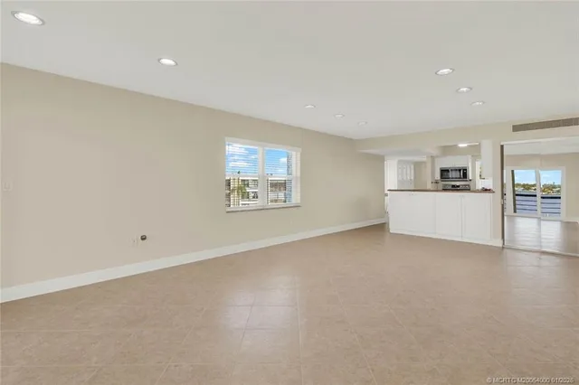 $440,000 | 1950 Southwest Palm City Road, Unit 1307, Stuart, FL 34994