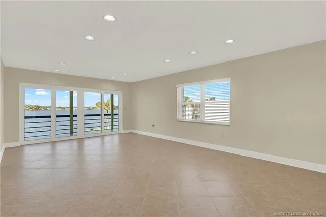 $440,000 | 1950 Southwest Palm City Road, Unit 1307, Stuart, FL 34994