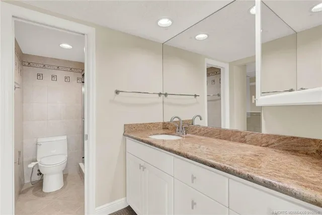 $440,000 | 1950 Southwest Palm City Road, Unit 1307, Stuart, FL 34994