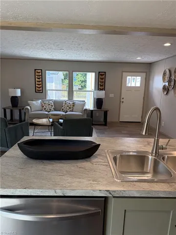 $255,000 | 516 Lake Mullis Road, Harmony, NC 28634