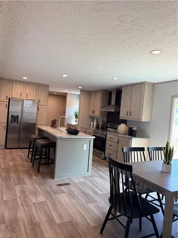 $255,000 | 516 Lake Mullis Road, Harmony, NC 28634