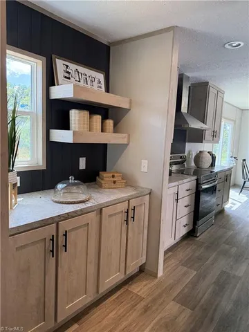 $255,000 | 516 Lake Mullis Road, Harmony, NC 28634