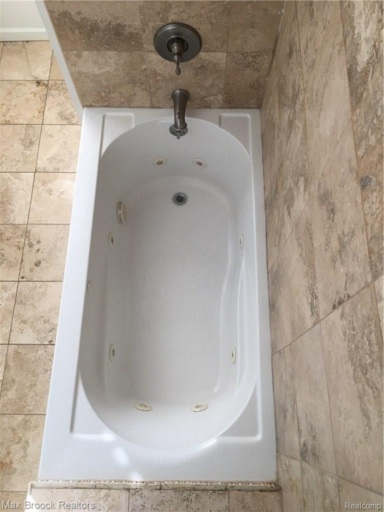480 South Cranbrook Road Bloomfield Hills, MI 48301 - Photo 20 of 30 IMG_3108.JPG