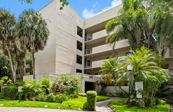 $2,200 | 3000 Northwest 42nd Avenue, Unit B201, Coconut Creek, FL 33066