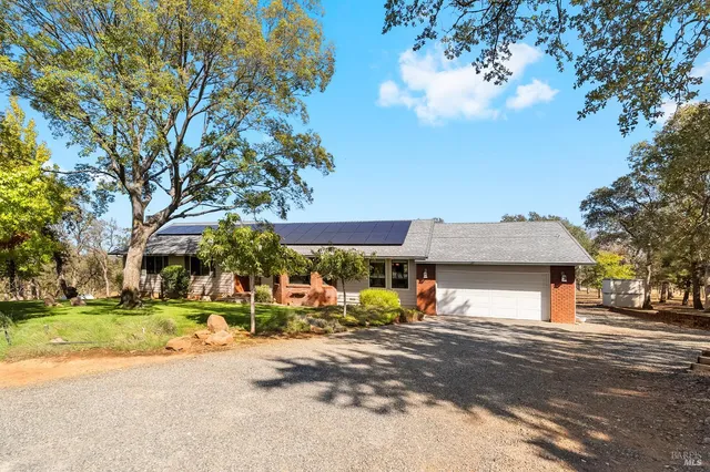 $400,000 | 14420 Mesa Court, Red Bluff, CA 96080