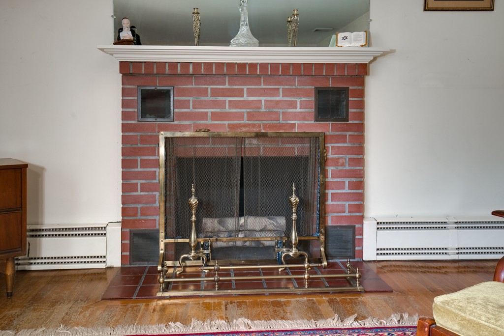 53 Kinnicutt Road Worcester, MA 01602 - Photo 12 of 30