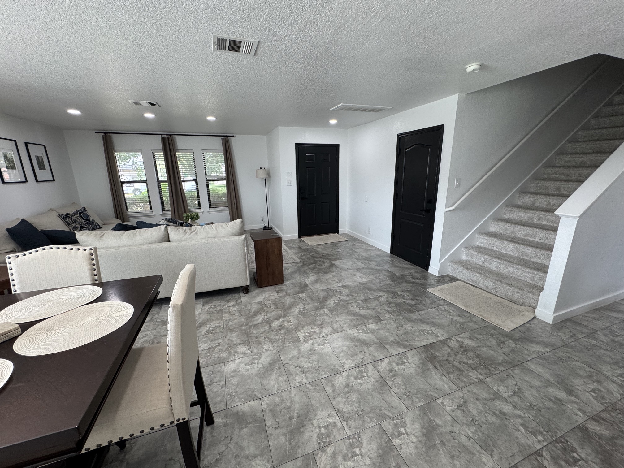 191 Mistletoe Lane Kyle, TX 78640 - Photo 3 of 27