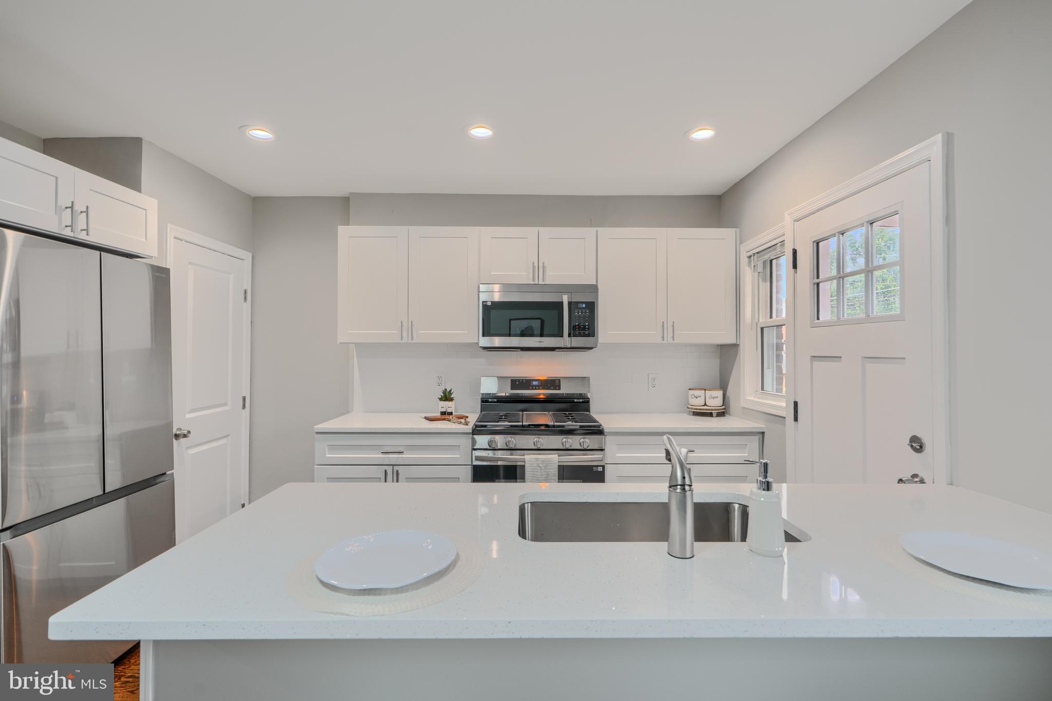 851 Arncliffe Road Baltimore, MD 21221 - Photo 15 of 49