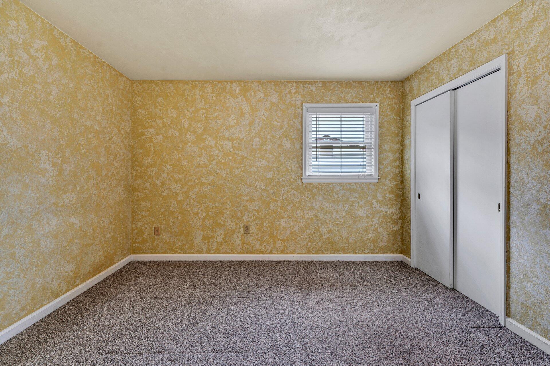 936 Estates Road Southeast Roanoke, VA 24014 - Photo 12 of 26 pic 12