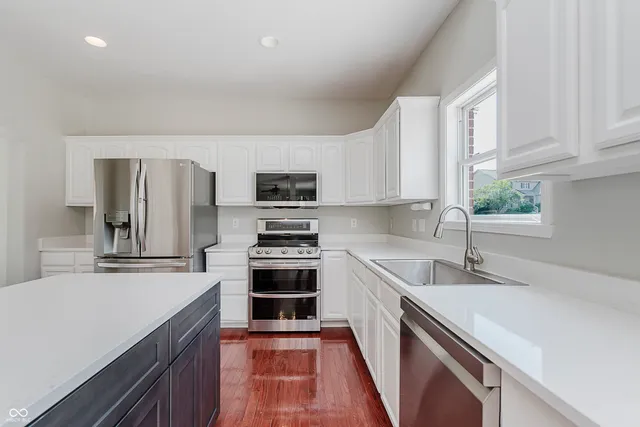 $585,000 | 4150 Huntsman Drive, Zionsville, IN 46077