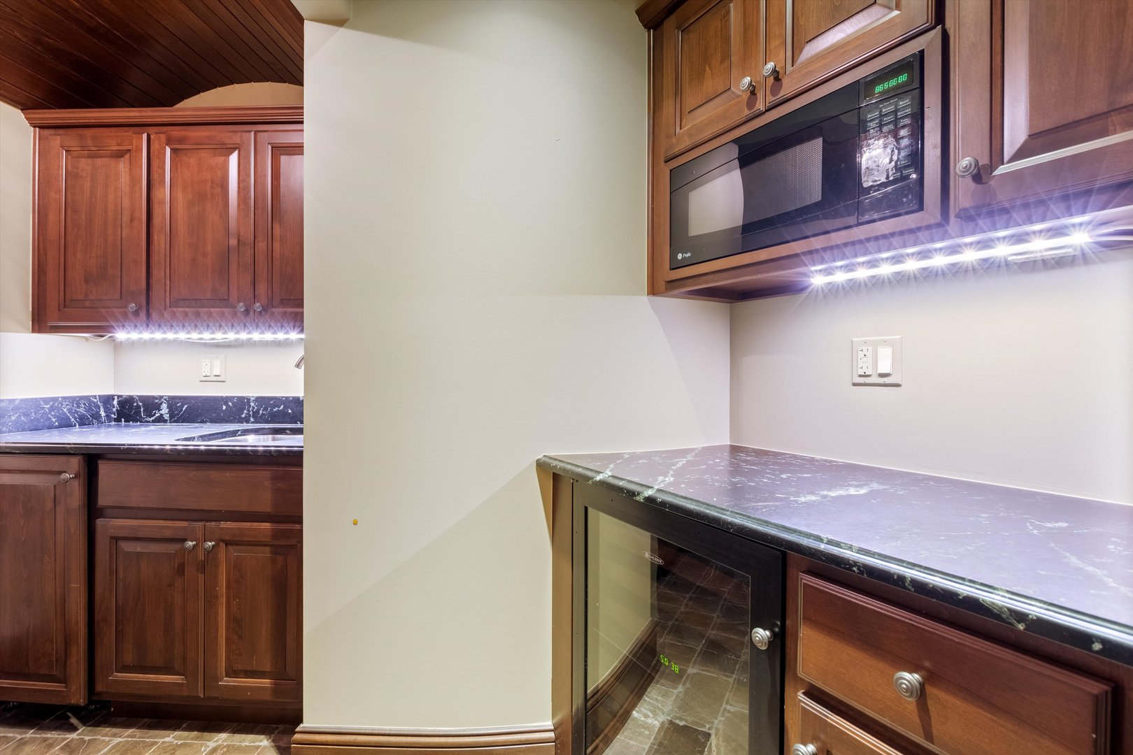 1827 Prairie Avenue Park Ridge, IL 60068 - Photo 44 of 56 Gallery Image 44