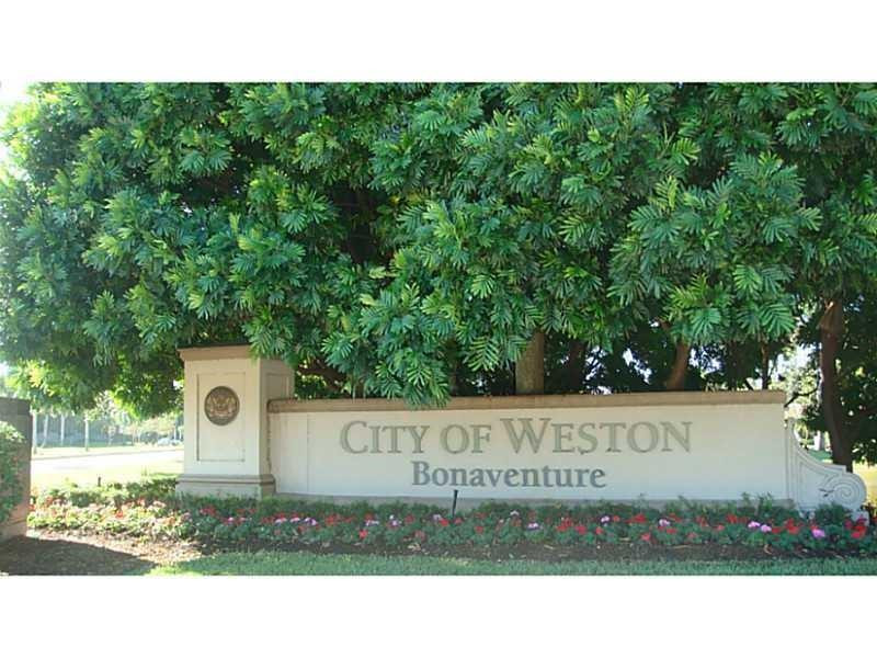 380 Racquet Club Road, Unit 103 Weston, FL 33326 - Photo 2 of 8 Photo 2