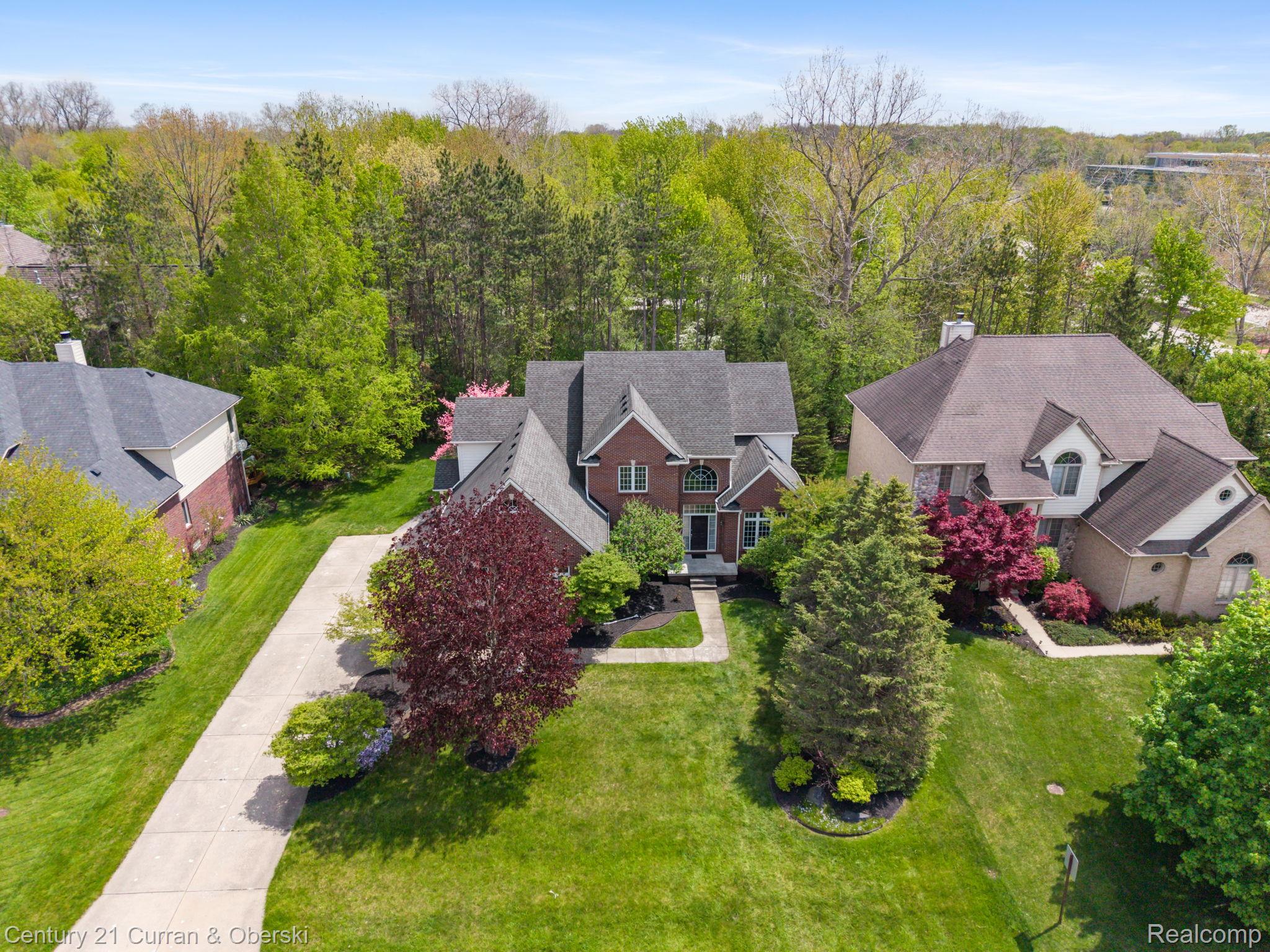 27852 Larson Lane Farmington, MI 48331 - Photo 7 of 75 67-web-or-mls-DJI_20260509124203_0432_D.jpg