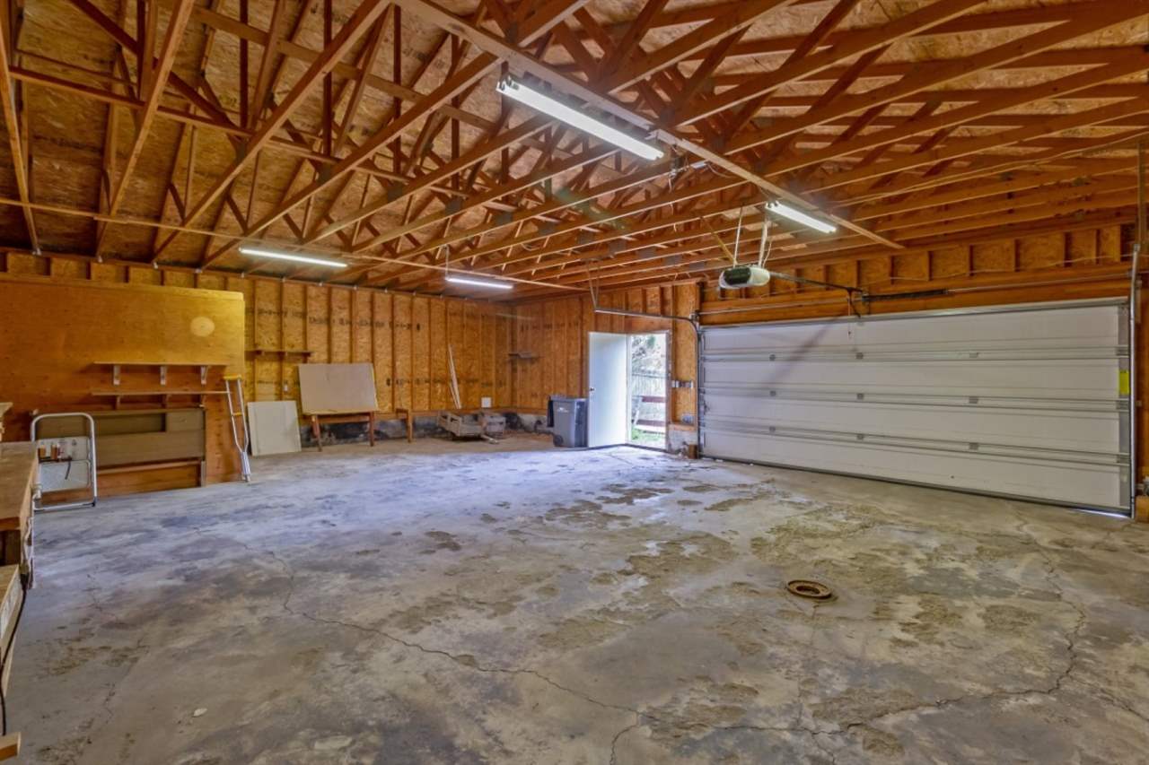 21621 North Monroe Road Spokane, WA 99208 - Photo 9 of 20
