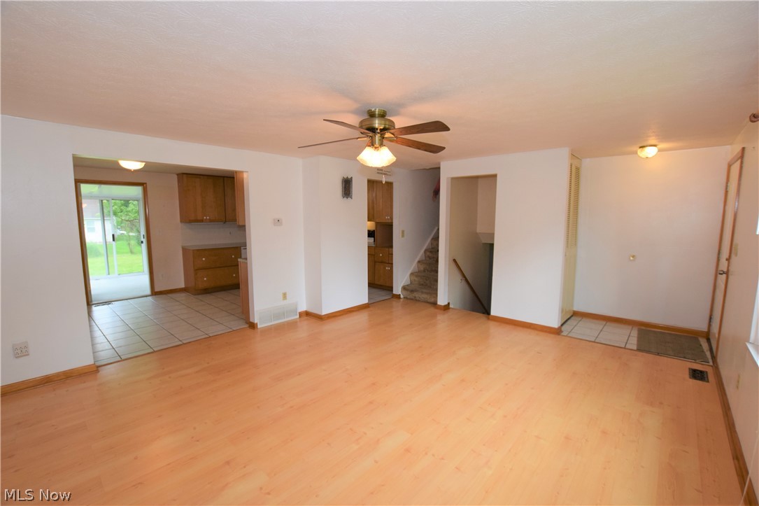 1555 Sunnyacres Road Akron, OH 44321 - Photo 9 of 21