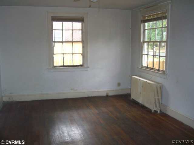 1940 Powell Road Richmond, VA 23224 - Photo 2 of 10 Den/Family/Great Room