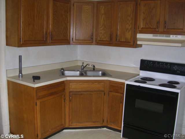 1940 Powell Road Richmond, VA 23224 - Photo 3 of 10 Kitchen