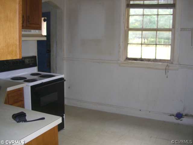 1940 Powell Road Richmond, VA 23224 - Photo 4 of 10 Cafeteria/Kitchen