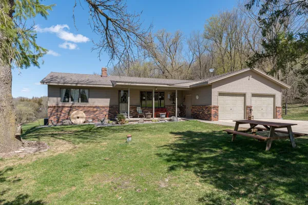 $529,000 | 30536 Lexington Road, Le Sueur, MN 56058